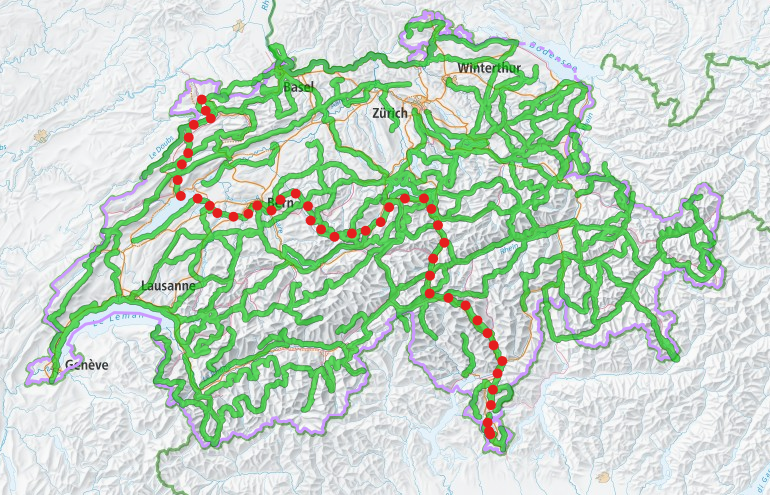 quer durch die Schweiz verläuft der Trans Swiss Trail